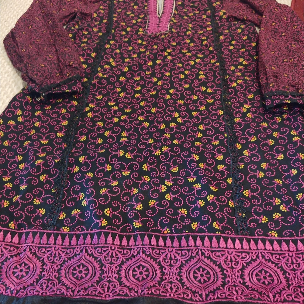 Pakistani / Indian Kurta - image 6
